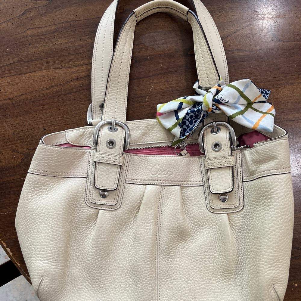 Coach leather purse with scarf! GUC